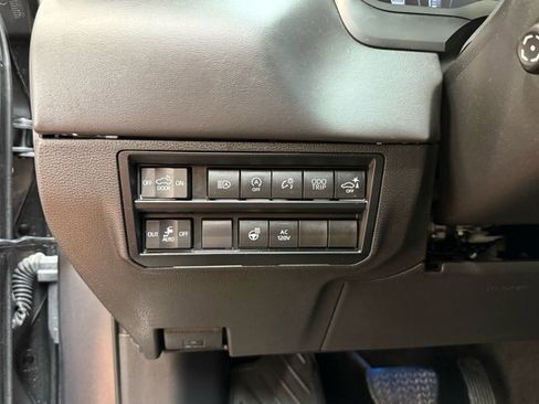 Used 2023 Toyota Tundra Platinum image 26