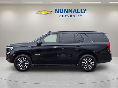 Used 2024 GMC Yukon AT4 AWD/4WD image 2