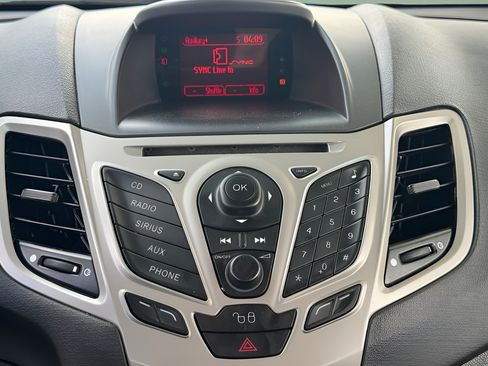 Used 2012 Ford Fiesta SE FWD image 24