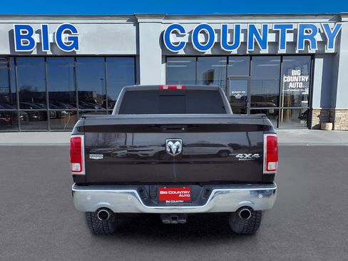 Used 2017 RAM 1500 Laramie w/ Convenience Group image 4