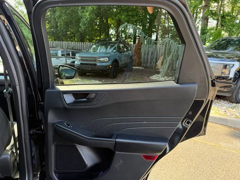 Used 2023 Ford Escape Active AWD/4WD image 24