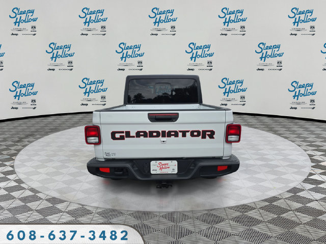 Used 2022 Jeep Gladiator Sport AWD/4WD image 6