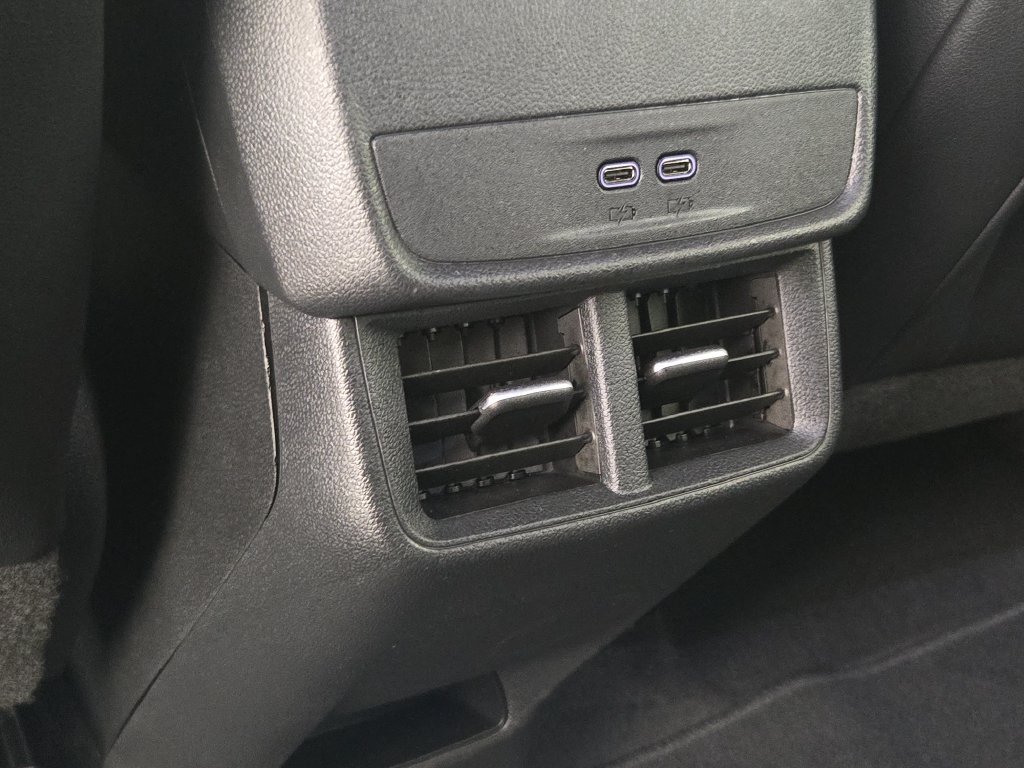 New 2026 Chevrolet Equinox LT w/ Convenience Package II FWD image 33