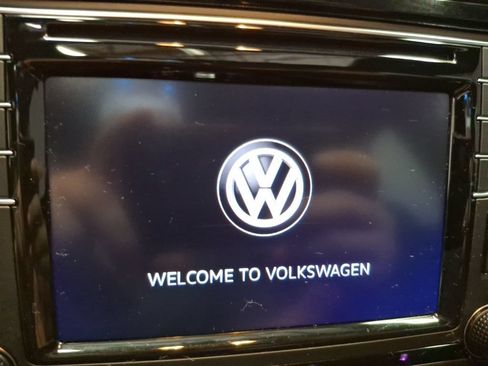 Used 2018 Volkswagen Jetta GLI FWD image 22