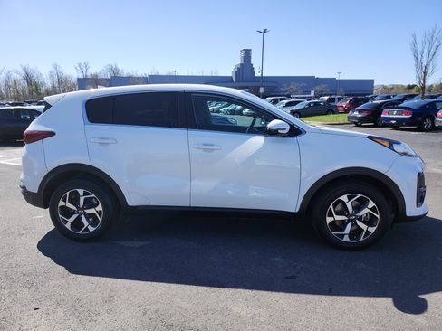 Used 2021 Kia Sportage LX w/ LX Fwd Popular Package image 16