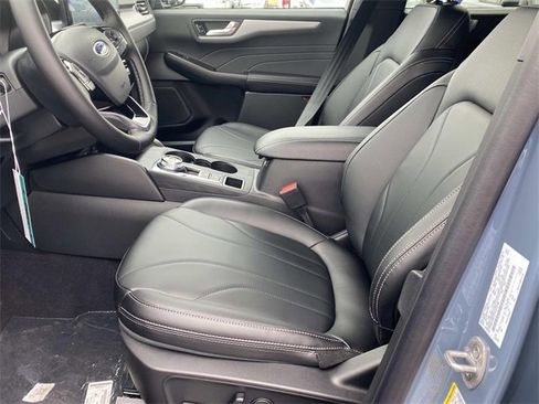 New 2026 Ford Escape SE w/ PHEV Premium Package image 14