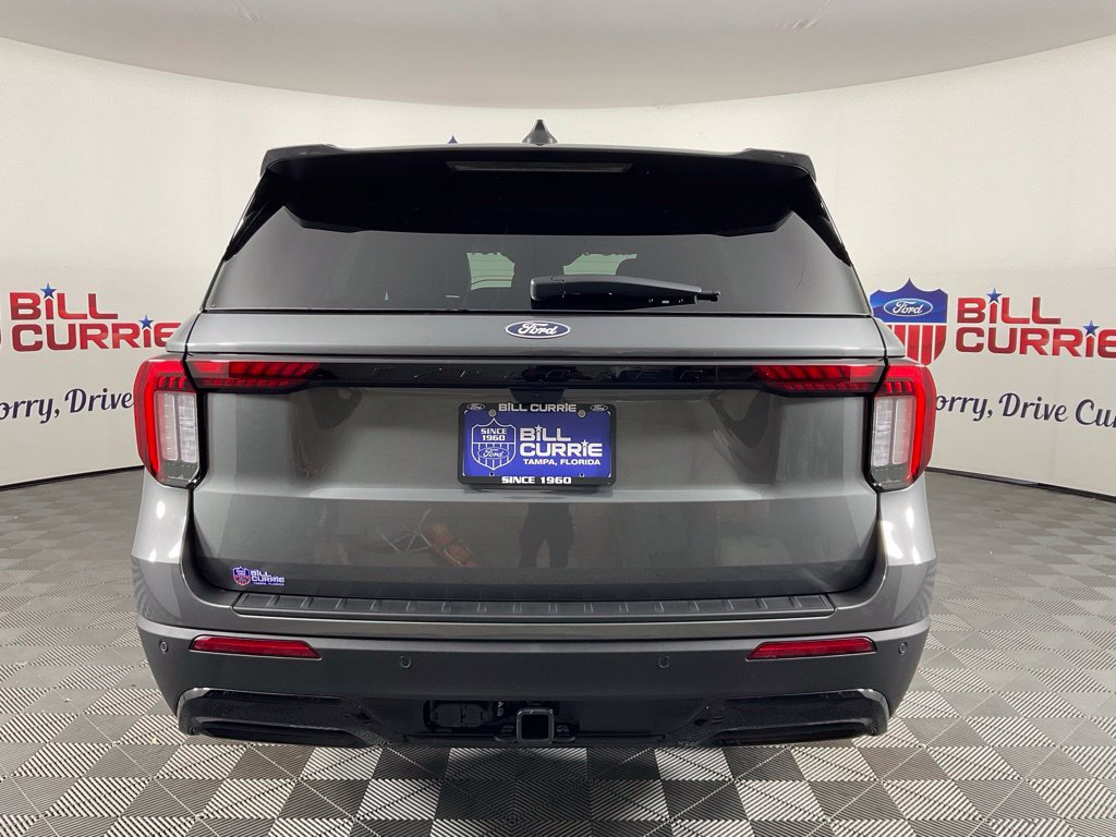 New 2027 Ford Explorer ST-Line w/ Premium Package RWD image 4