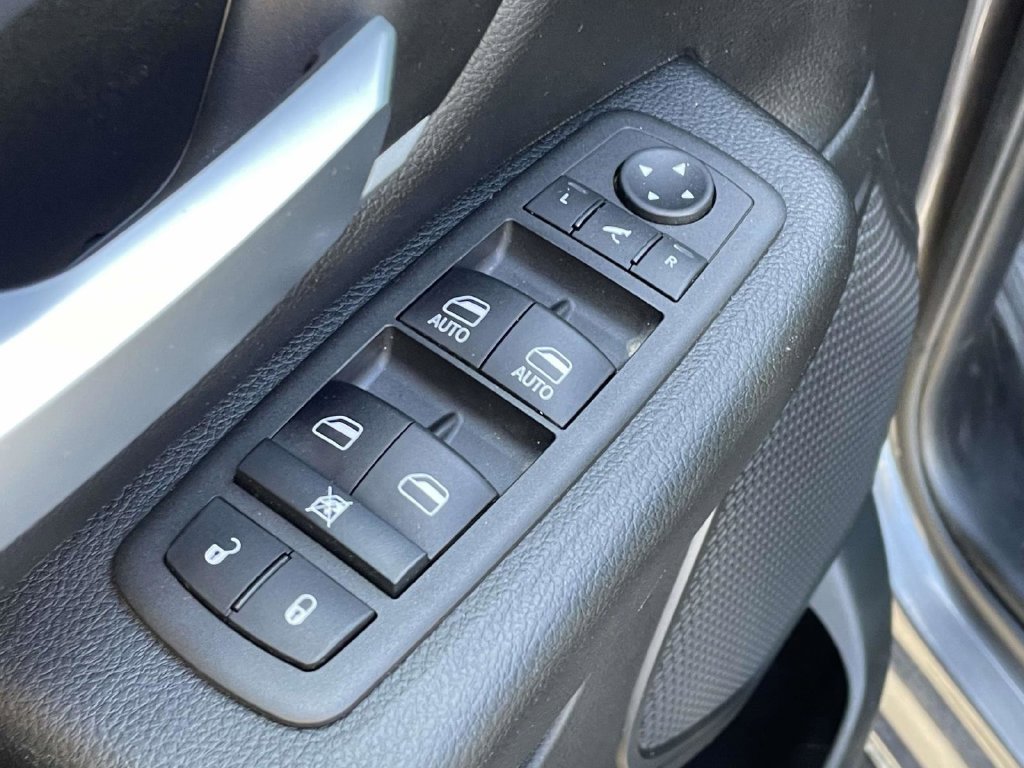 Used 2022 RAM 1500 Big Horn RWD image 25