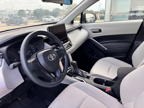 Used 2023 Toyota Corolla Cross L FWD image 10