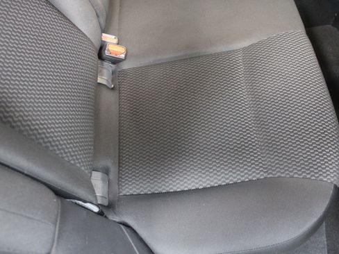 Used 2020 Nissan Rogue Sport S image 20