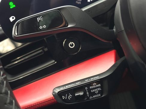 Used 2020 Porsche Taycan Turbo image 29