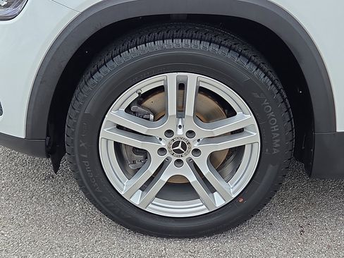 Used 2021 Mercedes-Benz GLB 250 4MATIC image 7