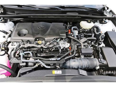Used 2026 Toyota Camry SE FWD image 30