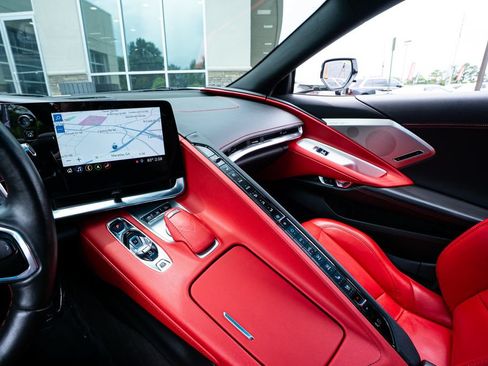 Used 2020 Chevrolet Corvette Stingray Preferred Cpe w/ 2LT Preferred Equipment Group RWD image 41