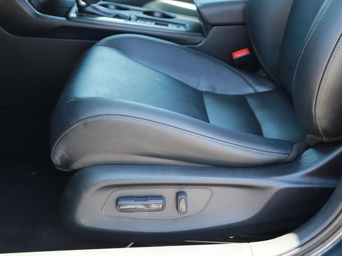 Certified 2024 Honda Civic EX-L image 10