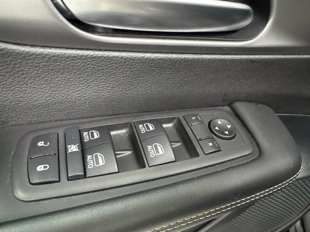 Used 2025 Chrysler Pacifica Select FWD image 20