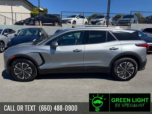 Used 2024 Chevrolet Blazer EV LT AWD/4WD image 8