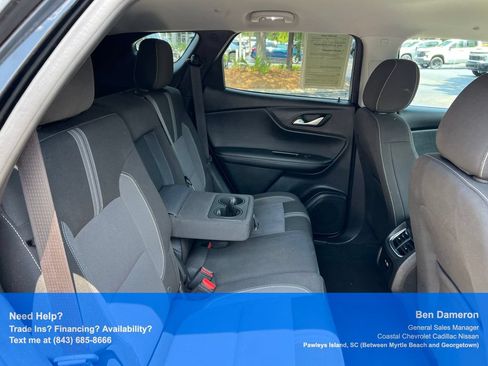Used 2025 Chevrolet Blazer LT FWD image 19