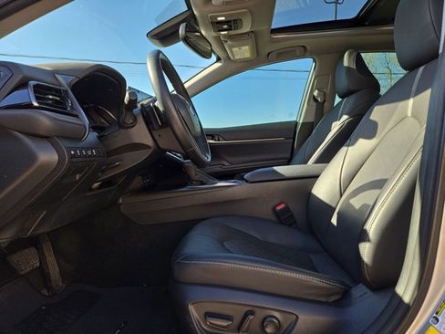 Used 2024 Toyota Camry XSE w/ Navigation Package image 16