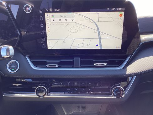 Used 2025 Chevrolet Equinox LT AWD/4WD image 18