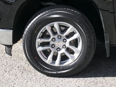 Used 2023 Chevrolet Silverado 1500 LT image 38