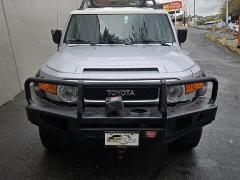 Used 2007 Toyota FJ Cruiser 4WD image 3