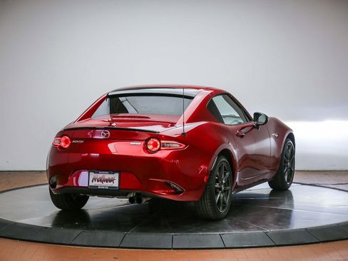 Used 2018 MAZDA MX-5 Miata RF Club RWD image 5
