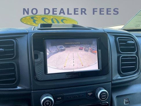 Used 2023 RAM ProMaster 2500 FWD image 12