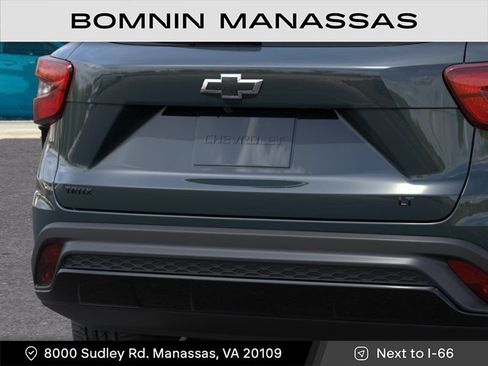 New 2026 Chevrolet Trax LT w/ Midnight Edition FWD image 14