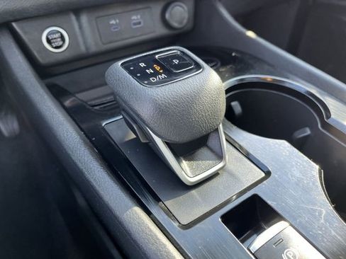 Used 2022 Nissan Rogue SV w/ SV Premium Package AWD/4WD image 23