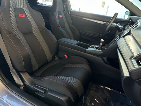 Used 2018 Honda Civic Si image 17