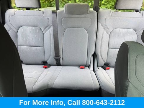 Used 2022 RAM 1500 Big Horn AWD/4WD image 16