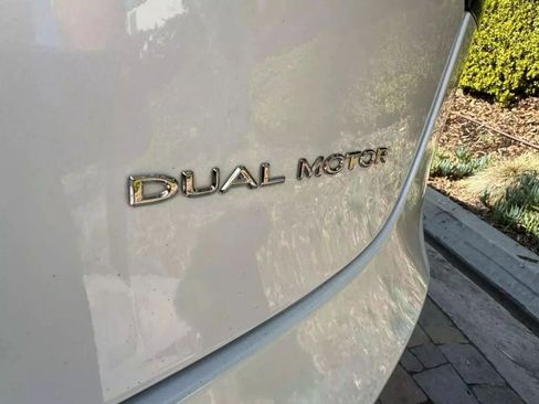Used 2022 Tesla Model 3 Long Range AWD/4WD image 21