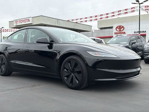 Used 2025 Tesla Model 3 Long Range image 33