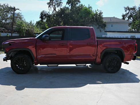 Used 2025 Toyota Tundra SR5 w/ SR5 Premium Package AWD/4WD image 6