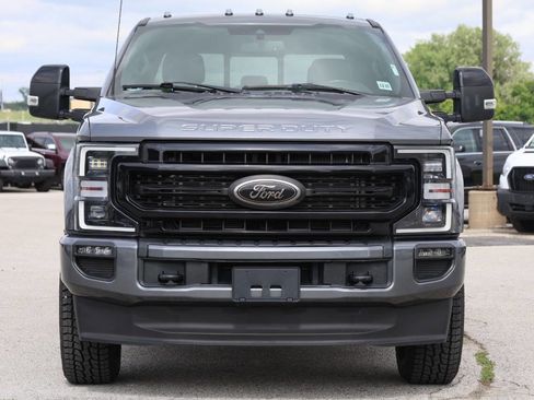 Used 2022 Ford F250 Lariat w/ Lariat Ultimate Package AWD/4WD image 2
