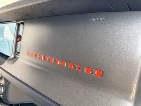 Used 2025 Ford Bronco Raptor AWD/4WD image 37