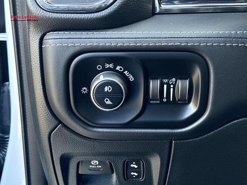 Used 2024 RAM 1500 Limited AWD/4WD image 20
