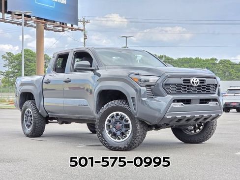 Used 2024 Toyota Tacoma TRD Off-Road AWD/4WD image 21