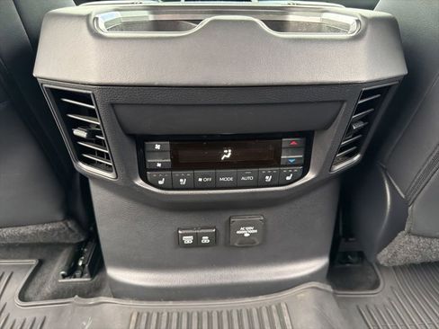 Used 2023 Toyota Sequoia Platinum AWD/4WD image 25