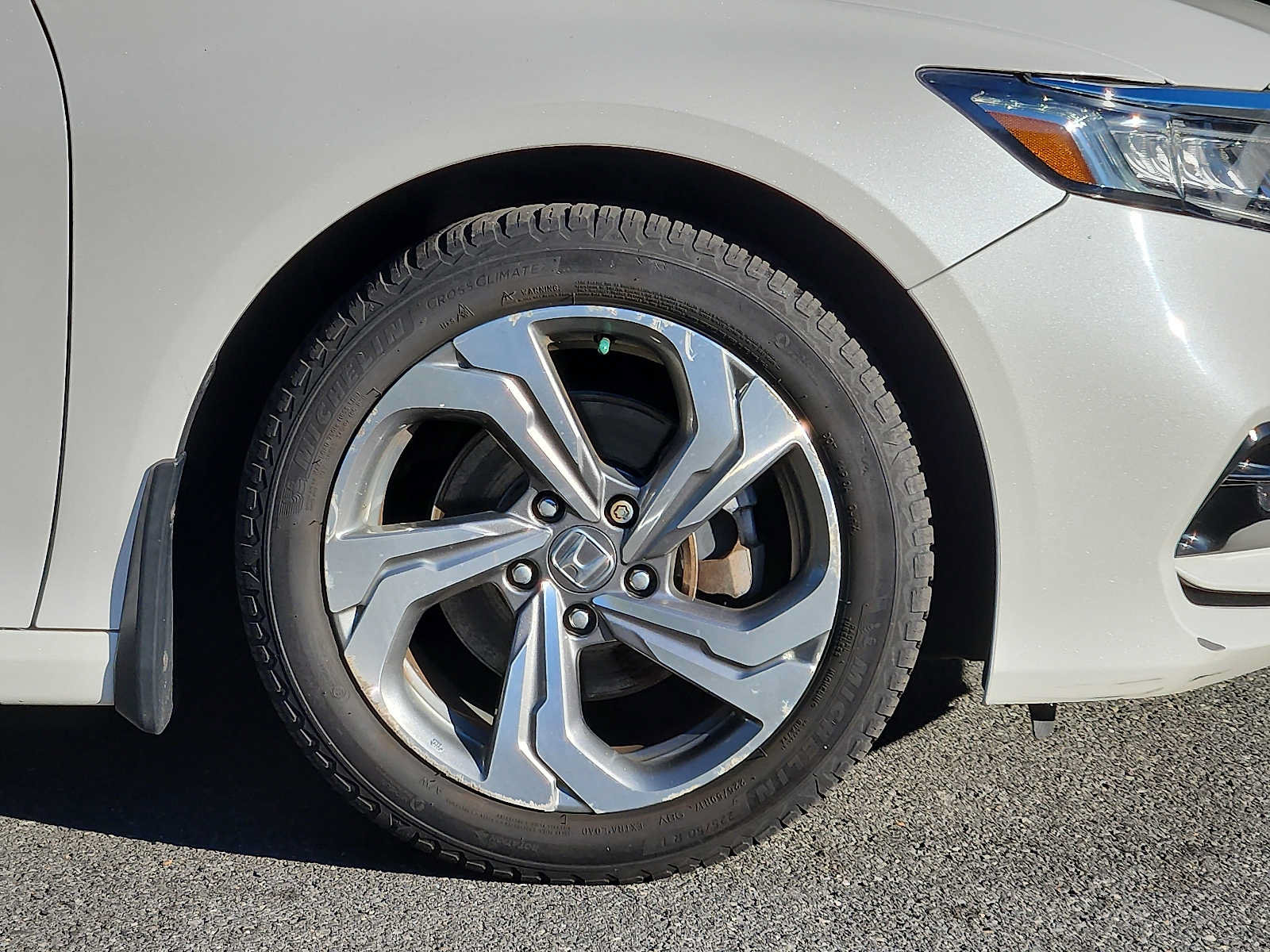 Used 2018 Honda Accord EX-L image 8