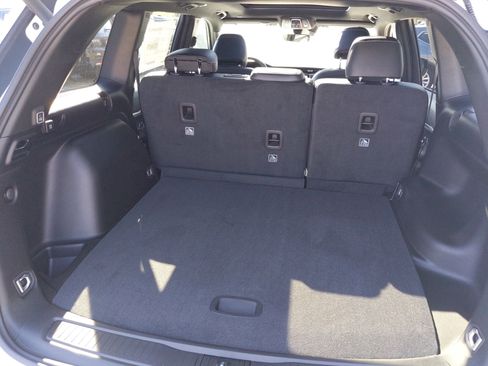 New 2025 Jeep Grand Cherokee Limited w/ Black Appearance Package image 19