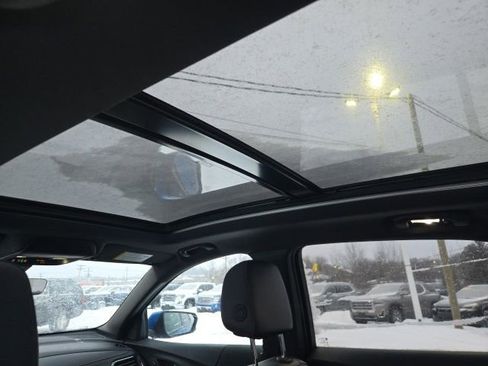 Used 2024 Chevrolet Equinox RS image 31