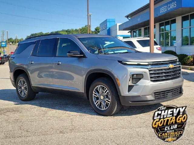 Used 2026 Chevrolet Traverse LT AWD/4WD image 7