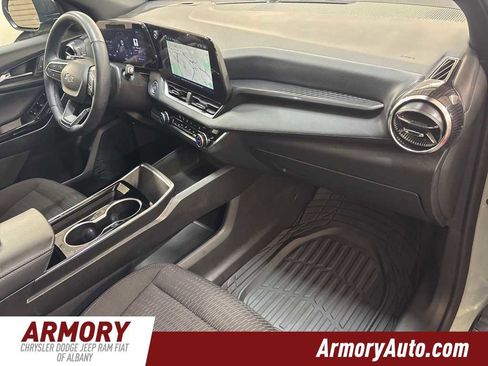 Used 2025 Chevrolet Equinox LT w/ Midnight Edition image 38