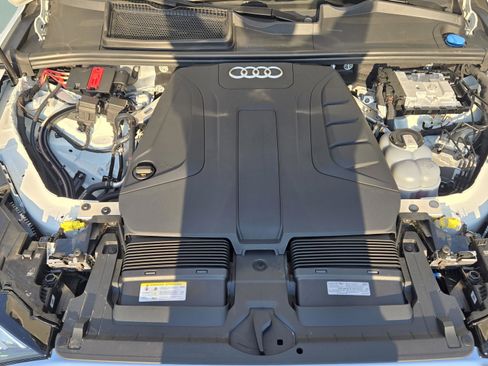 Used 2025 Audi Q7 2.0T Premium Plus w/ Premium Plus Package AWD/4WD image 32
