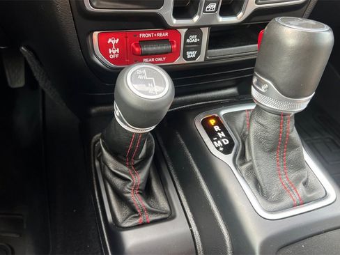 Used 2021 Jeep Wrangler Unlimited Rubicon image 33