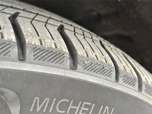 Used 2025 Lincoln Nautilus Reserve AWD/4WD image 14