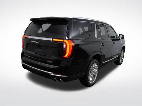 Used 2025 GMC Yukon Denali w/ Denali Reserve Package AWD/4WD image 3