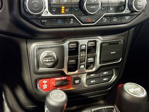 Used 2021 Jeep Wrangler Unlimited Rubicon 4xe w/ Steel Bumper Group image 20